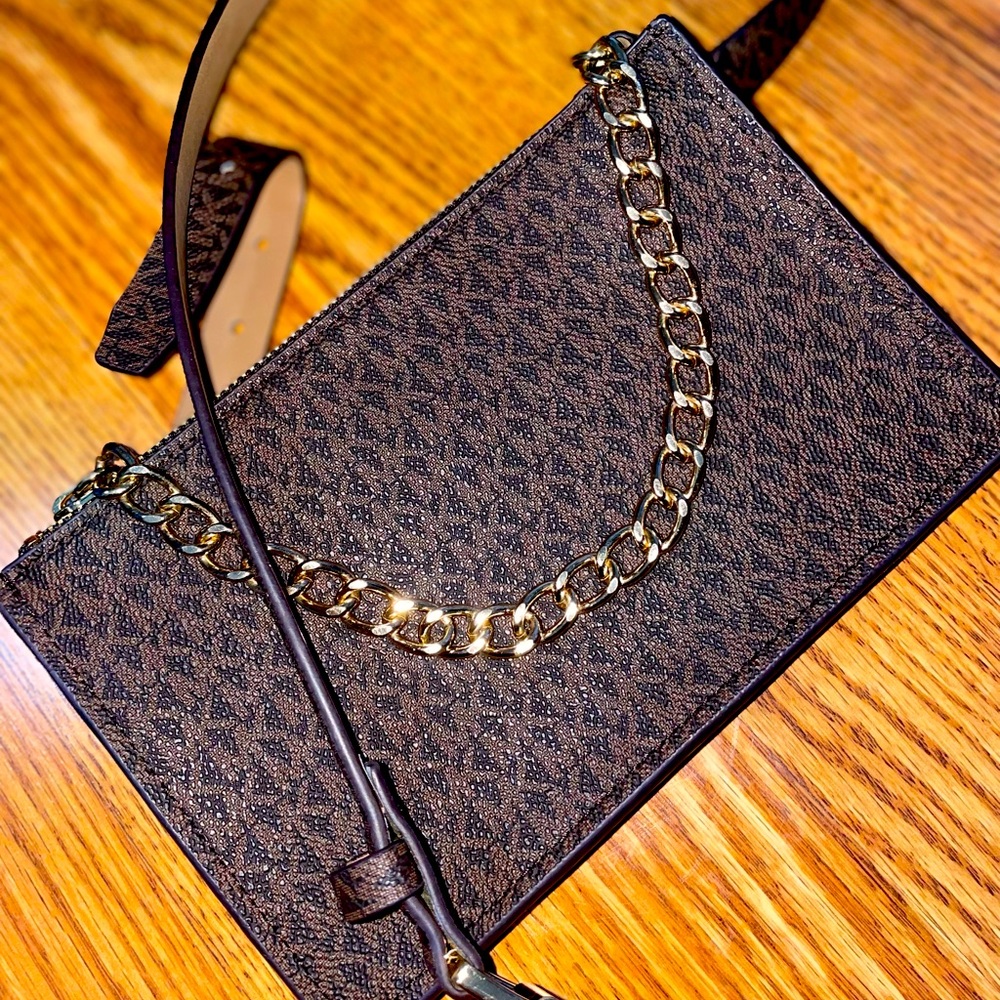 Michael Khors Classy Logo Belt bag
